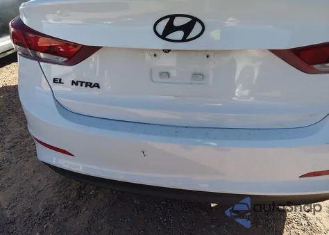 2017 Hyundai Elantra Se z USA, uszkodzony, nr VIN 5NPD84LF1HH015753